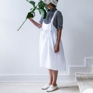 Pip-Squeak Chapeau Marrakech Apron Dress in White Linen, One Size
